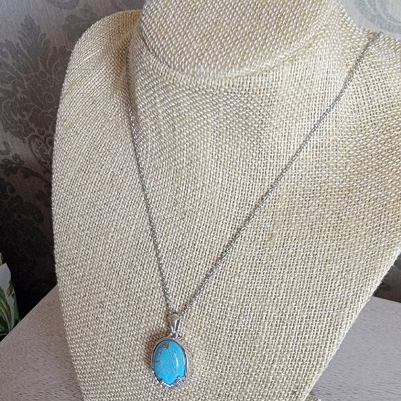Mojave Blue Turquoise Necklace - Picture 4 of 4